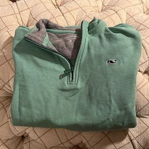 boys green vineyard vines pull over